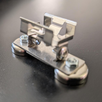 Magnet-Metallhalter schwenkbar für LED-Profil ZETT-201, ZETT-22W-2
