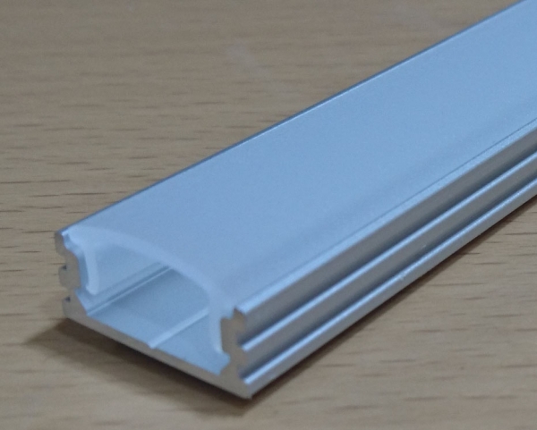 Superflaches LED-Profil, 2,0m Länge, inkl. Abdeckung, Zubehör